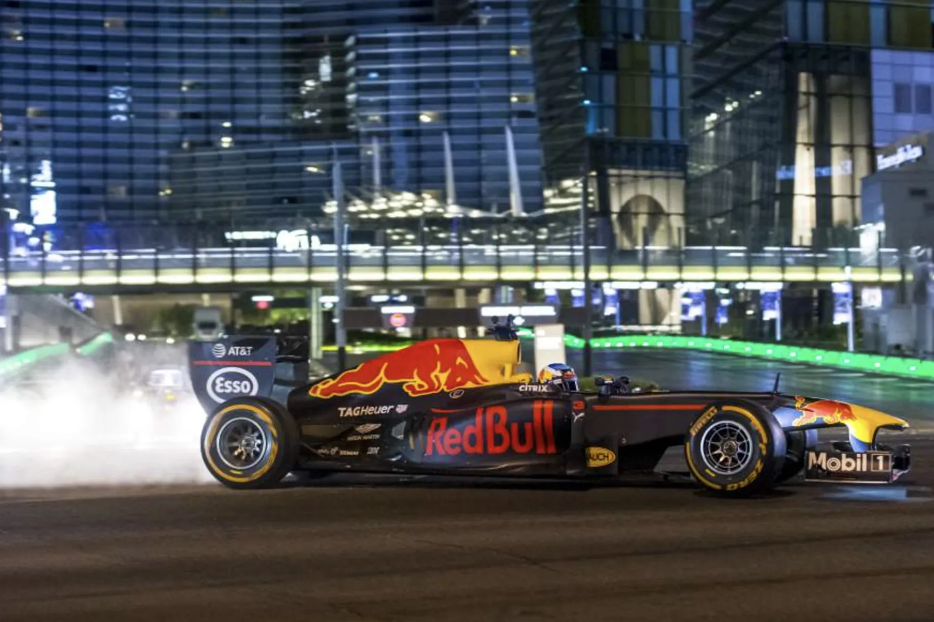 Indulge in five-star accommodation and hospitality during the F1 Las Vegas Grand Prix
