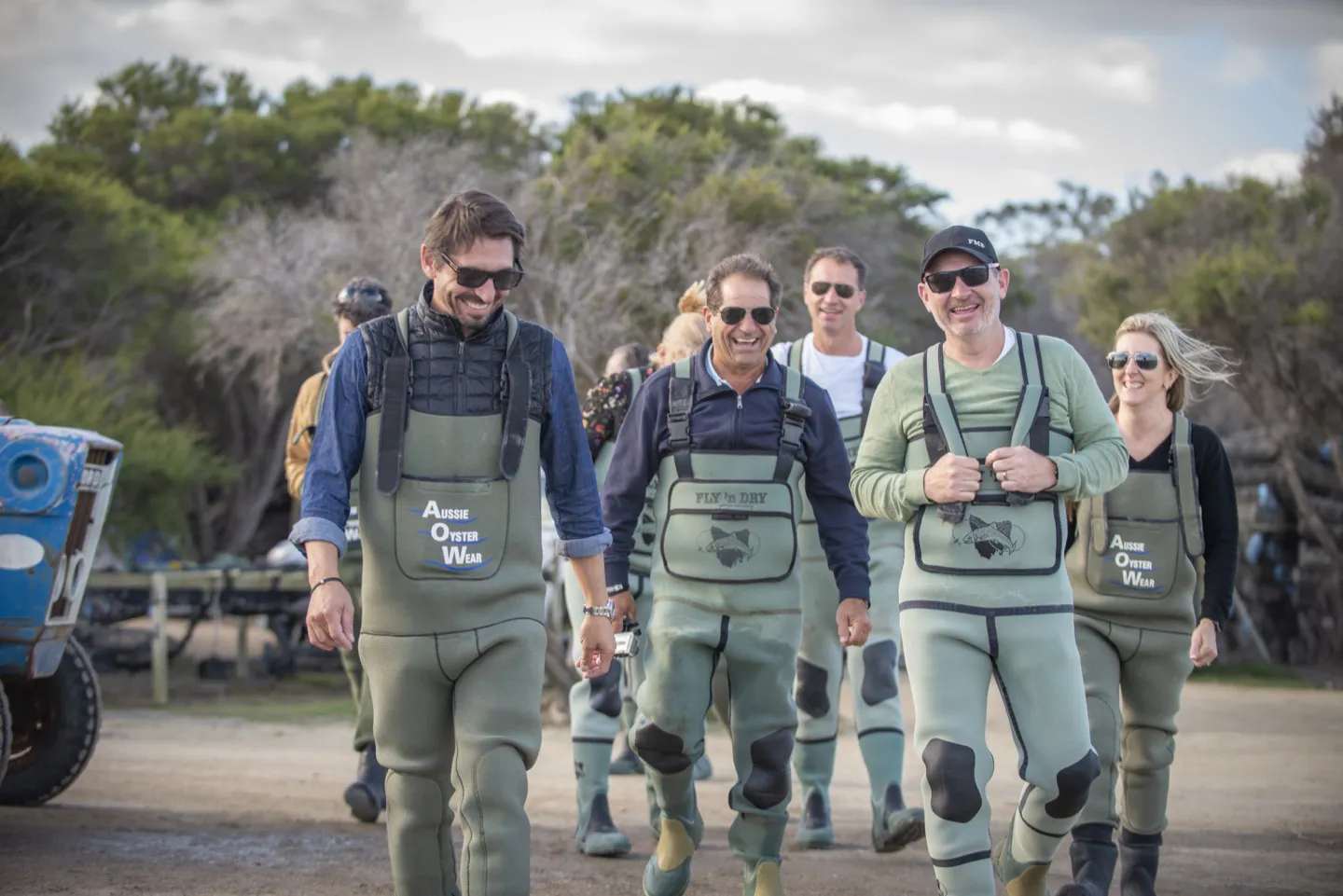 Fresh oyster shucking on a luxury holiday in Tasmania